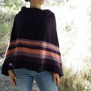 Inverni Wool Poncho